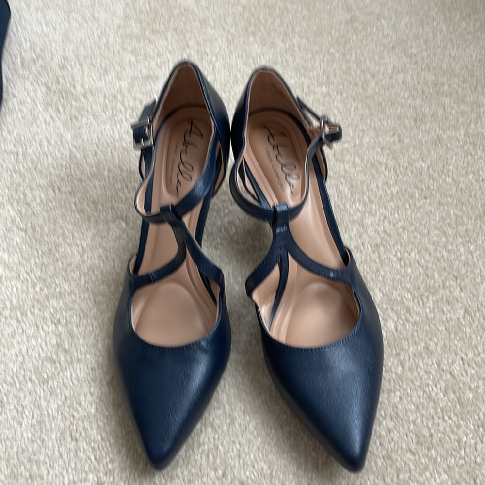 Shoes - Picture 2 of 3